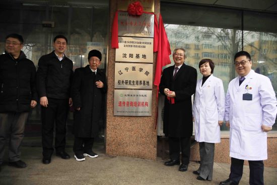 长方案卵泡大小不一（促排卵泡大小不一原因）